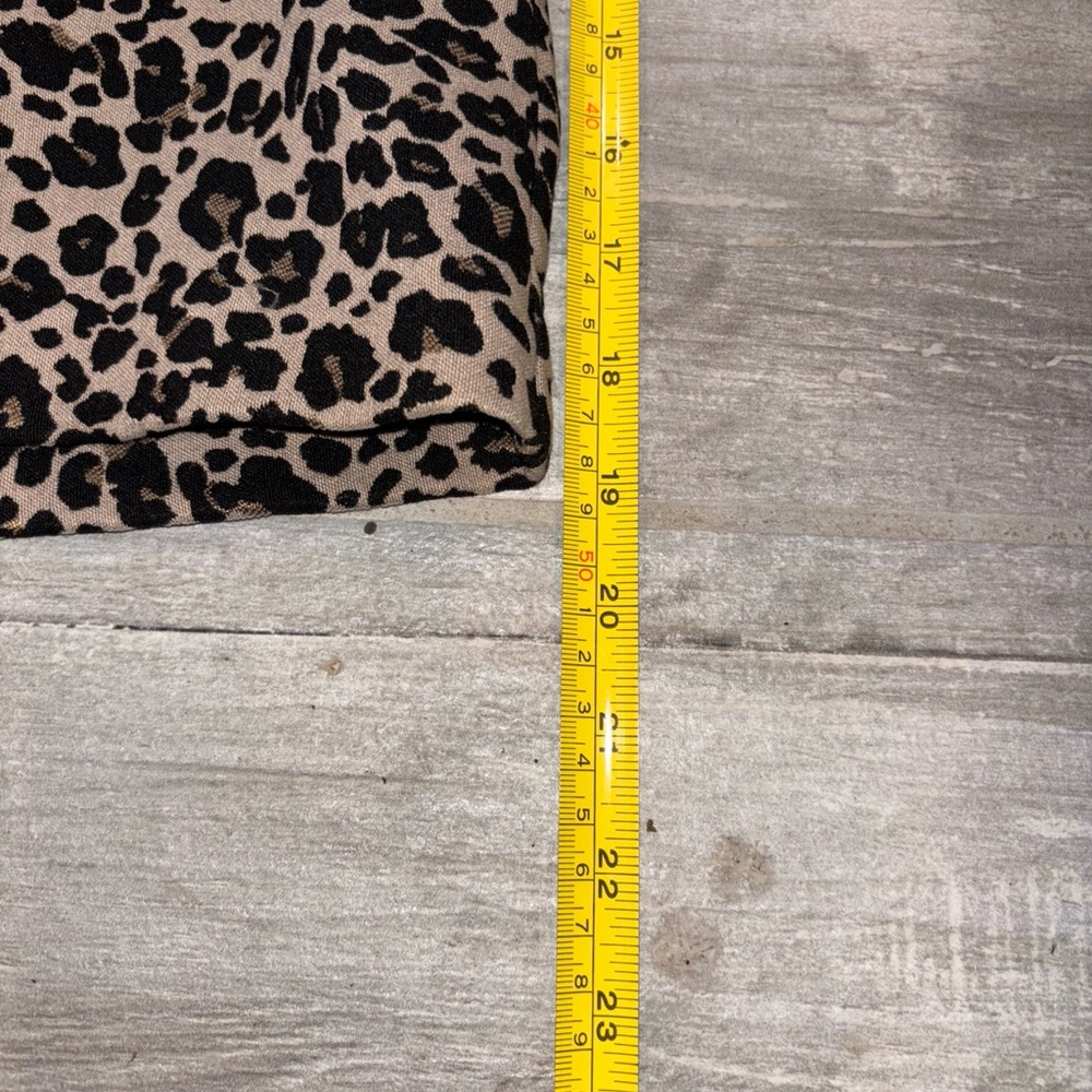 Leopard brown Print Women's Skirt by Loft with front pockets size 12 - worn 2xs - Picture 2 of 8